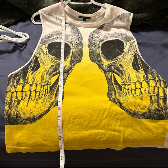 Truly Madly Deeply Graphic Skulls Muscle Tee Urban Outfitters - Picture 11 of 12